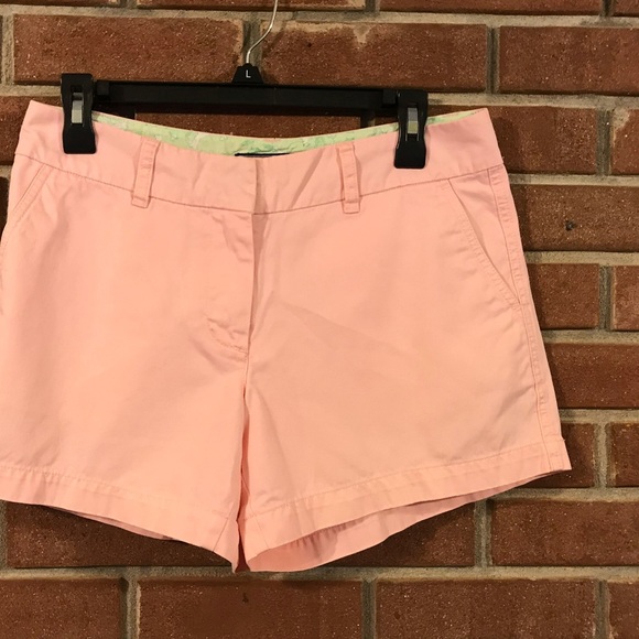 Vineyard Vines shorts - Picture 2 of 3